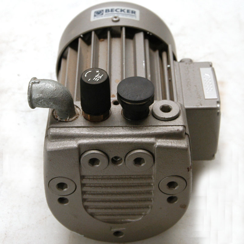 Becker VT4.8 Vakum Pompası